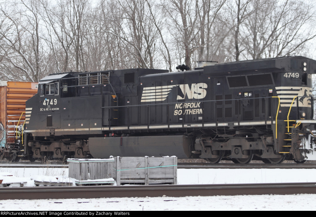 NS 4749